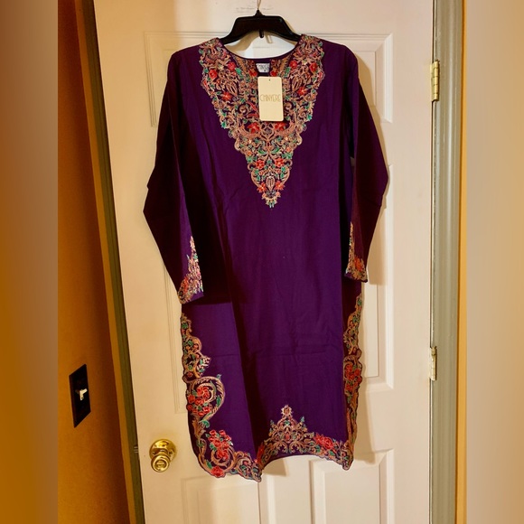 Chinyere Winter Dress - Picture 5 of 12
